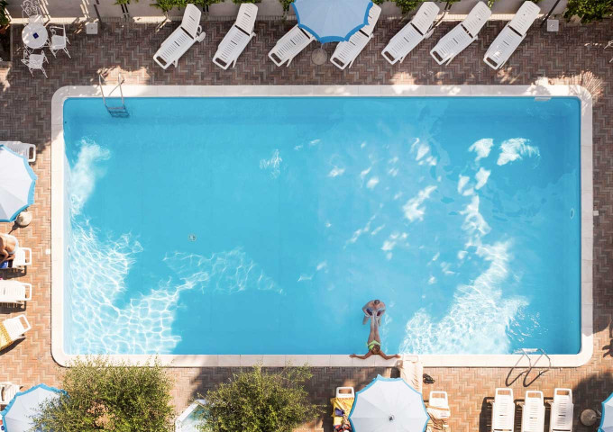 media.Gallery-Piscina-02-Hotel-Dasamo-Viserbella